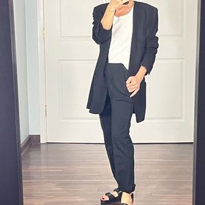 DKNY Donna Karan NY black wool vintage collarless jacket size 2